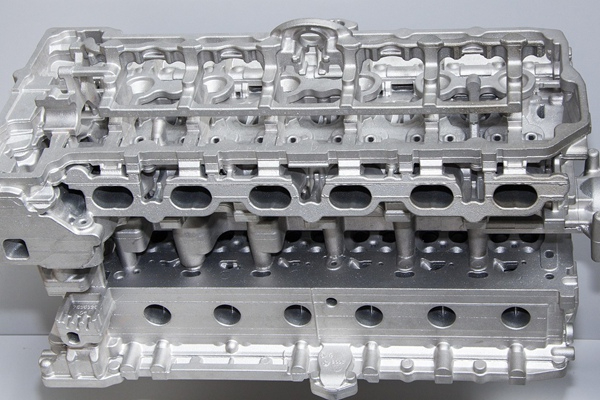 Hot Chamber Die Casting: Principles, Advantages, Applications & Comparison