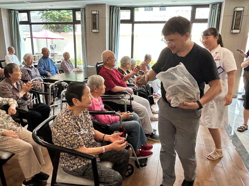 EDT Diecasting Technology’s 13th Charity Senior Home Event